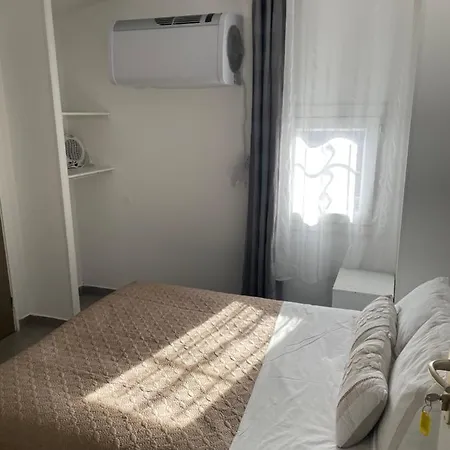 Konukevi Aragats 3*